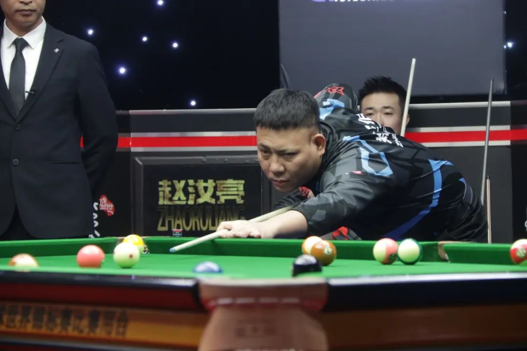 采用四队小 采用四队小